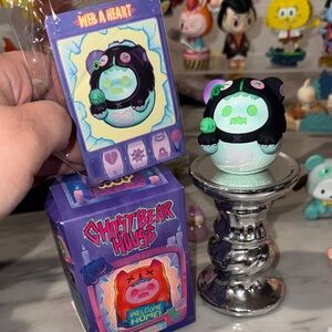 Ghostbear House - web a heart shinwoo